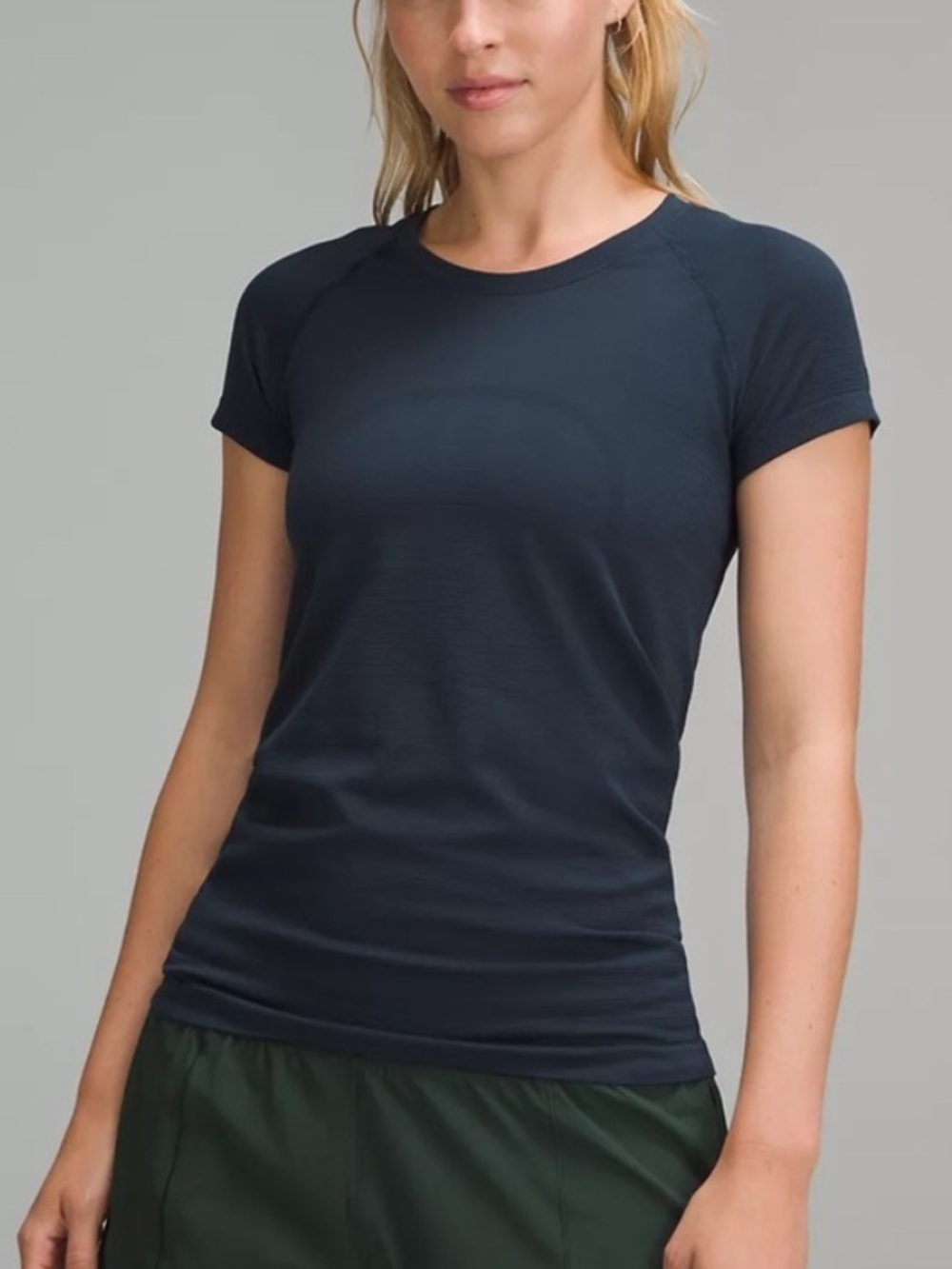 Lululemon Women's Heather Navy Swiftly Tech Short Sleeve Tee 2.0